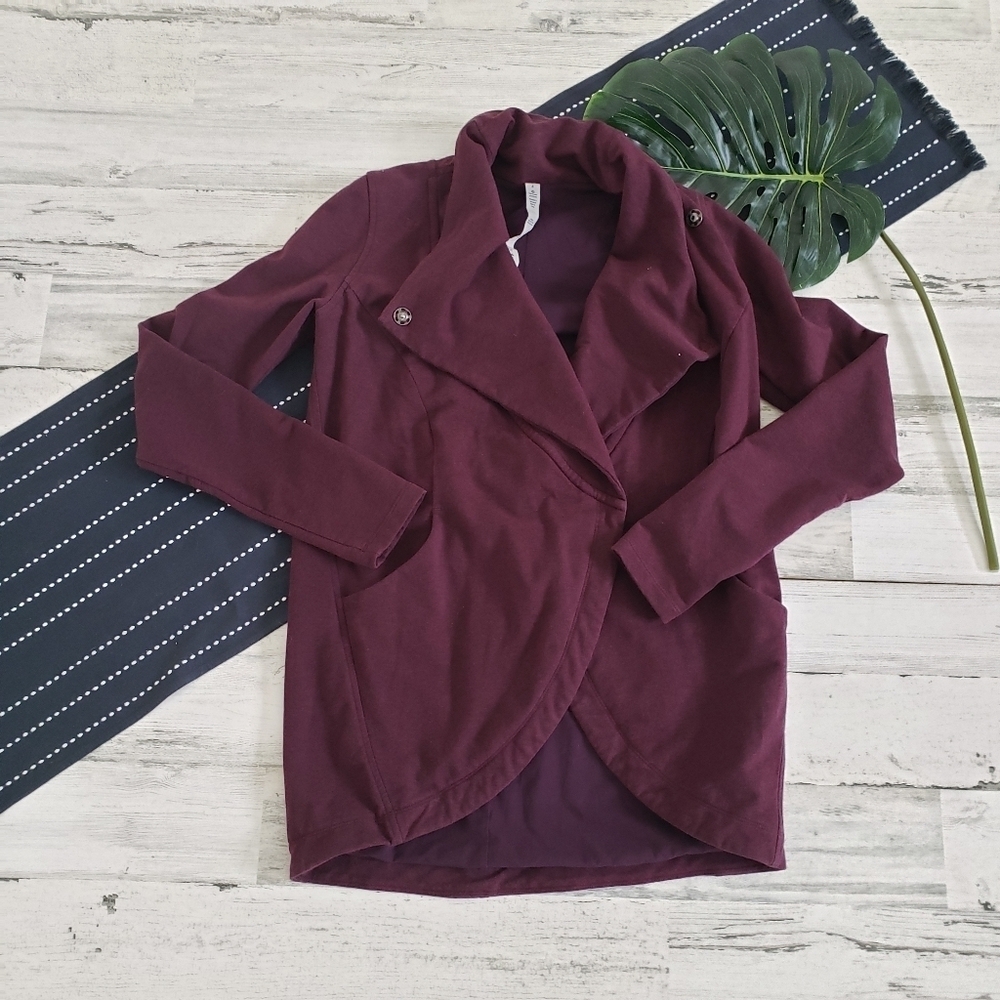 Lululemon That's A Wrap Jacket Snap Closure Size 4